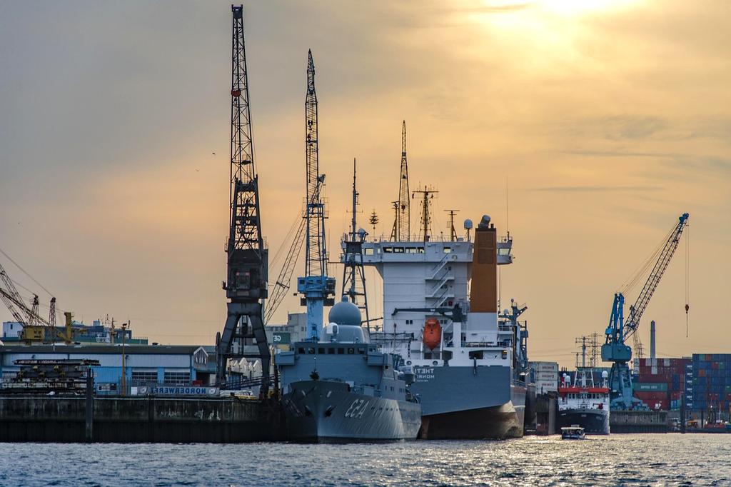 Team collaboration on software development in a modern office